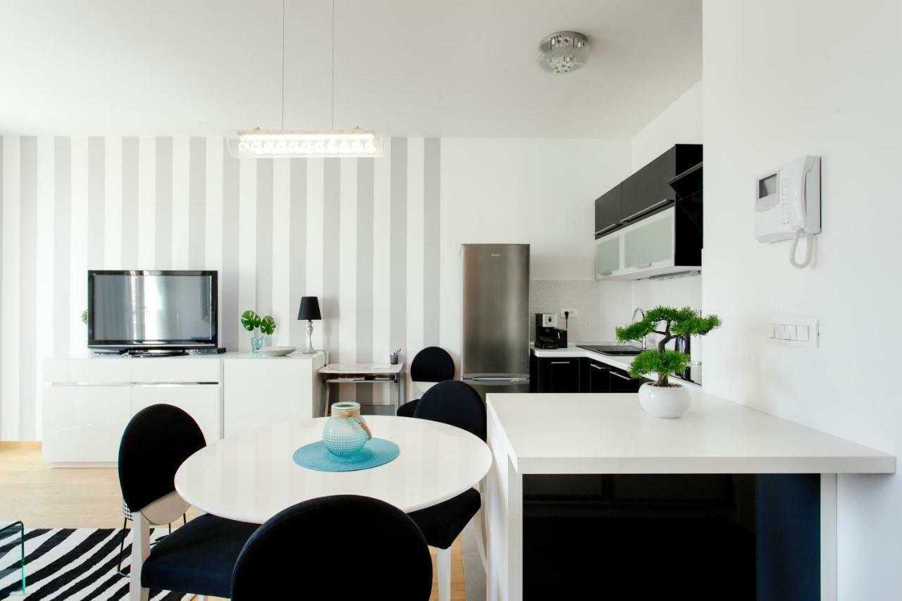 New Luxury Apartment Nives On Seaside سبليت المظهر الخارجي الصورة